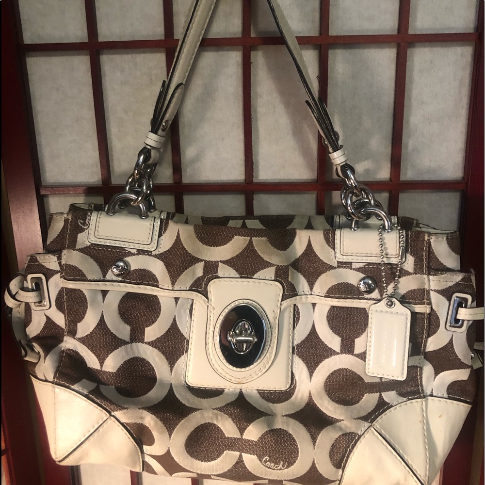 Coach Shoulder bag